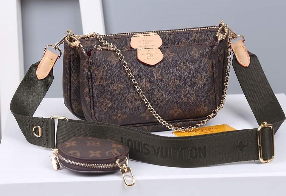 𝟱𝟬% 𝗦𝗽𝗲𝗰𝗶𝗮𝗹 𝗗𝗶𝘀𝗰𝗼𝘂𝗻𝘁  -Premium Quality 𝐥𝐨𝐮𝐢𝐬 𝐯𝐮𝐢𝐭𝐭𝐨𝐧 Ladies Bag | Made in Italy | Free Delivery All Over Qatar