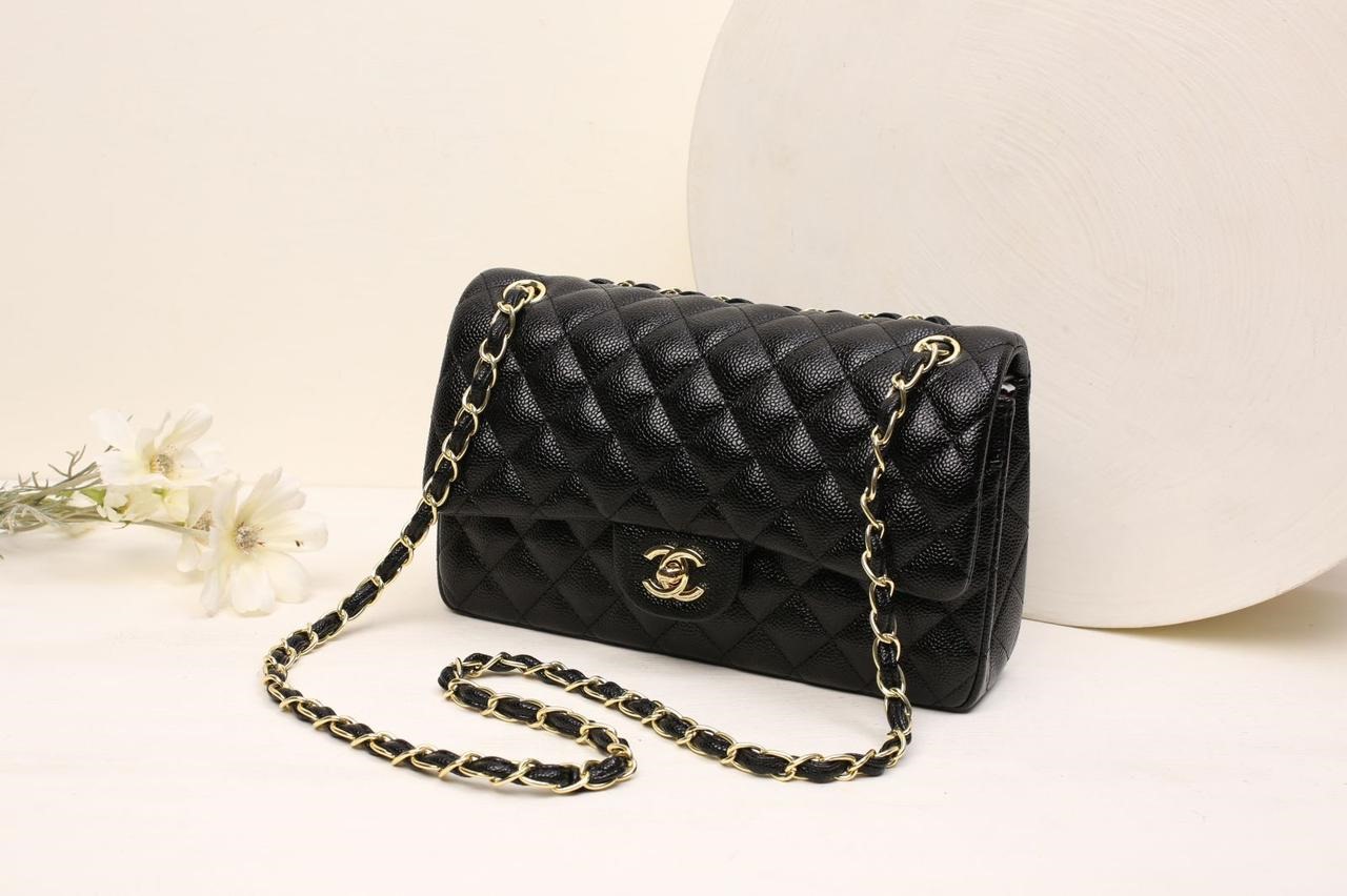 𝟱𝟬% 𝗦𝗽𝗲𝗰𝗶𝗮𝗹 𝗗𝗶𝘀𝗰𝗼𝘂𝗻𝘁  -Premium Quality 𝐂𝐡𝐚𝐧𝐞𝐥 𝐂𝐥𝐚𝐬𝐬𝐢𝐜 Ladies Bag | Made in Italy | Free Delivery All Over Qatar